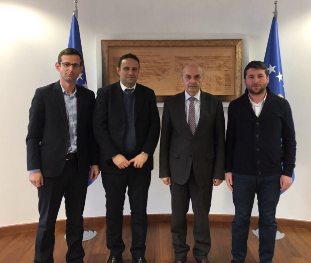 Bordi Mbikëqyrës i Autoritetit Rregullativ të Hekurudhave ka zhvilluar takim pune me Kryeministrin e Republikës së Kosovës Isa Mustafa